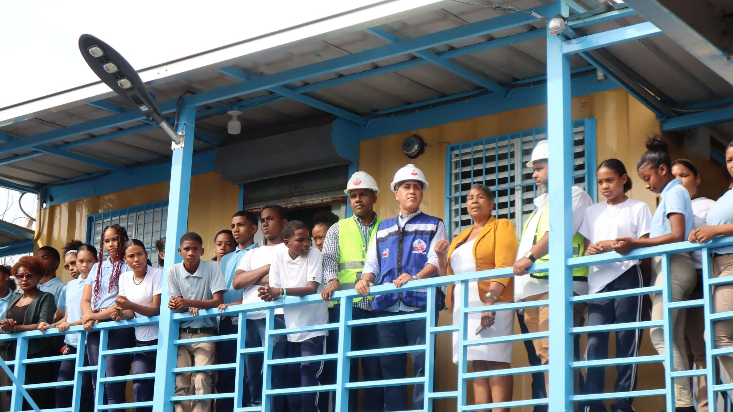 Gobierno entrega una escuela rehabilitada en Los Alcarrizos